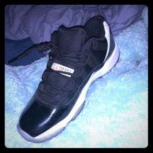 Low top 11s sz 6y